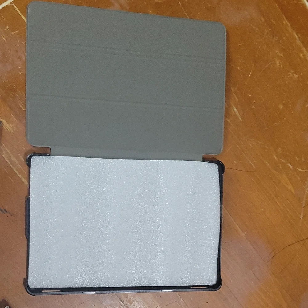 Black Tri-Fold Tablet Cover with Matte Finish